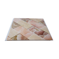 Panneau de plafond en PVC moderne à haute brillance, largeur 300 mm, design à rainures et languettes, pour installation étanche, salle de bain, cuisine, hôpital