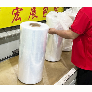 Rollo Jumbo de Película Estirable Transparente de Polietileno Lineal de Baja Densidad (LLDPE) al 300%, Película Estirable Manual de 50 Kg, Rollo Jumbo Transparente - Product Image 4