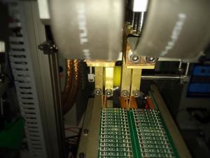 TWSL-1500 Fonction de soudage par points automatique de batterie de téléphone intelligent PCB Caractéristiques Machine de soudage de batterie de téléphone portable PCB - Product Image 5