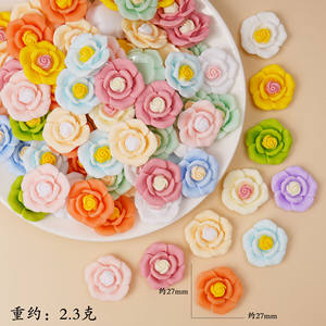 Ciondoli in resina Cabochon con fiori a cinque petali alla rinfusa di CHENXI accessori per decorazioni per la casa - Product Image 1