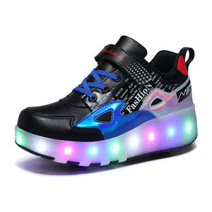 Chaussures de sport <span class=keywords><strong>LED</strong></span> d'extérieur pour hommes de haute qualité, prix d'usine, semelle TPR, patins à roulettes ajustables, chaussures à deux roues pour garçons - Product Image 3
