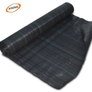 Tapis de mauvaises herbes commercial en tissu de couverture de sol de 5oz pp pour le <span class=keywords><strong>paysage</strong></span> et l'agriculture - Product Image 2