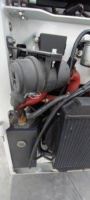Mini-chargeuse compacte sur chenilles avec broyeur forestier, moteur diesel, chargeuse multifonctionnelle