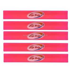 Tùy chỉnh PVC thể thao <span class=keywords><strong>Slap</strong></span> Snap phản quang có thể thu vào băng Vòng đeo tay dây đeo cổ tay cho an toàn - Product Image 6