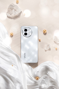 Teléfono Celular Vo S18e 5G con Dimensity 7200, Pantalla AMOLED de 6.67 Pulgadas y 120 Hz, Batería de 4800 mAh con Carga Rápida, Cámara de 50 MP, Play OriginOS 4, NFC, OTA, Android 14 - Product Image 3