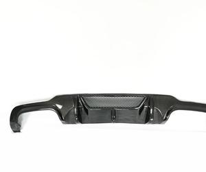 Déflecteur de pare-chocs arrière en fibre de carbone de style V pour Mercedes-Benz Classe C W204 <span class=keywords><strong>AMG</strong></span> <span class=keywords><strong>C63</strong></span> 2012-2014 - Product Image 5
