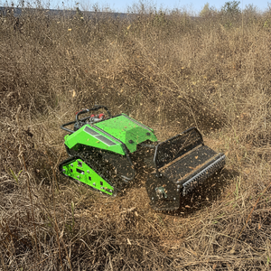 Envío Gratis: Desbrozadora de Orugas Diésel EPA Euro5 de Alta Eficiencia con Control Remoto para Césped Silvestre y Recorte de Pequeños Arbustos - Product Image 1