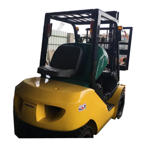 Chariot élévateur Komatsu FD30 d'occasion 3 tonnes à vendre – Chariot élévateur diesel 3t, 2.5t, 3.5t, 35t, 30 tonnes en stock - Product Image 1