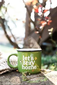 Taza de cerámica Let's Stay Home, accesorios de otoño, Decoración de cocina de vacaciones de otoño - Product Image 5