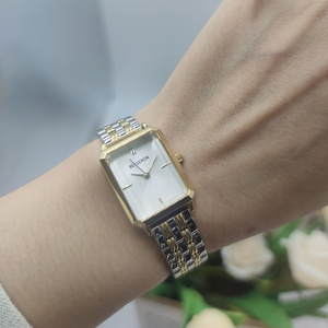 <span class=keywords><strong>Montre</strong></span> pour <span class=keywords><strong>femme</strong></span> en acier inoxydable à quartz, style minimaliste, option de personnalisation du nom et du logo - Product Image 3
