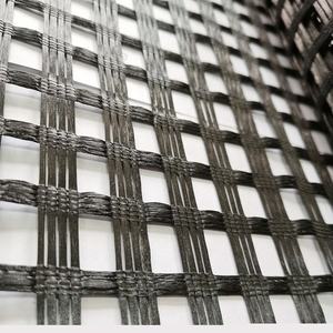 Géogrille composite 100KN en fibre de verre de renfort routier de haute qualité avec revêtement en asphalte - Product Image 1