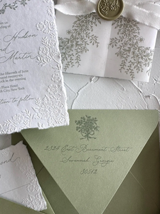 Invitaciones de Boda Elegantes y de Lujo, Hechas a Mano, con Borde Deshilachado, Papel de Algodón, Diseño Floral en Relieve, con Sobre y Forro - Product Image 2