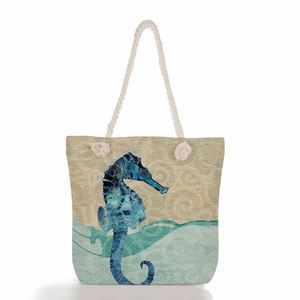 Sac de plage en toile de coton personnalisé avec poignée en corde, imprimé numériquement en couleur - Product Image 3