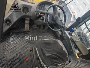 Grande chargeuse sur pneus KOMATSU d'occasion WA600-3 sur pneus WA600 WA500 Chargeur WA600-6 en bon état à vendre Grande chargeuse frontale - Product Image 6