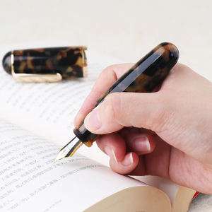 Stylo plume Hawksbill couleur résine stylo baril encre de stockage grande pointe brillante stylo plume pour étudiant adulte fabriqué en chine MAJOHN-Q1 - Product Image 4