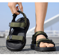 Sandales plates décontractées pour hommes, sandales d'été antidérapantes pour l'extérieur, sandales de conduite décontractées à semelle épaisse avec coussin d'air, sandales de plage pour adolescents