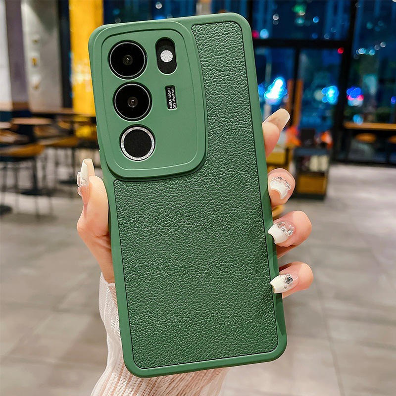 สีเขียวมรกต