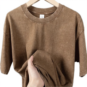 เสื้อยืดคอตตอน 100% หนัก 300 กรัม ทรงโอเวอร์ไซส์ ป้องกันขนร่วง สไตล์วินเทจ ล้างสีแบบแอซิดวอช สตรีทแวร์ ทรงดรอปไหล่ สำหรับผู้ชาย - Product Image 4