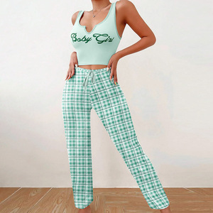 Ensemble de pyjama en mousseline pour femmes, veste à carreaux, haut à imprimé lettres, col en V, respirant, séchage rapide, taille élastique pour l'été/l'automne/le printemps - Product Image 3