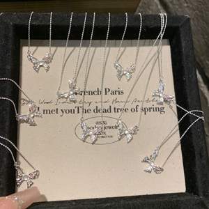 Collier à pendentif en argent pur S925, luxe léger, haut de gamme, exquis, bleu glace, goutte d'eau, double couche, pompon, tendance - Product Image 4