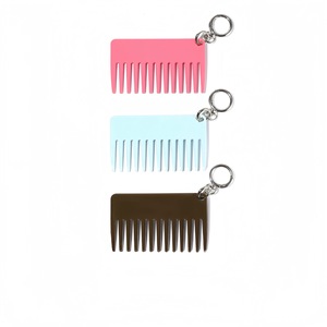 Mini peigne tendance pour l'été, mignon et portable, petit peigne pendentif porte-clés. Cadeaux adaptés aux filles - Product Image 4