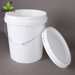 Seau en plastique blanc de qualité alimentaire 20L avec poignée en métal Épaisseur de paroi de 2.0mm ISO9001 Certifié HACCP Capacité de 5 gallons Couvercle ordinaire - Product Image 3