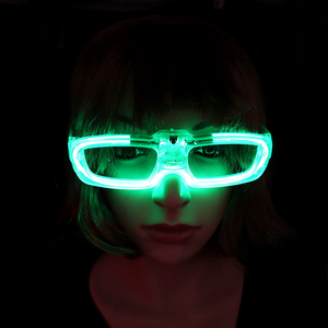 Phổ biến ưa thích dẫn phát sáng kính với hình dạng trái tim màn trập khung mới của Trung Quốc phong cách màu đỏ màu xanh màu xanh lá cây trắng bên hoạt động đám cưới - Product Image 1