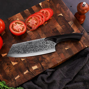 Coltello Nakiri FINDKING <span class=keywords><strong>da</strong></span> 7 Pollici, Lama Affilata Giapponese in Acciaio Damasco a 67 Strati, Coltello <span class=keywords><strong>da</strong></span> <span class=keywords><strong>Chef</strong></span> per <span class=keywords><strong>Cucina</strong></span> ad Alta Durezza - Product Image 6