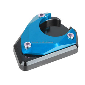 Accessoires de Moto pour <span class=keywords><strong>CFMOTO</strong></span> 650NK <span class=keywords><strong>650GT</strong></span> 650 NK GT 2022 2023 Béquille Latérale Agrandir Plaque de Support de Béquille - Product Image 3