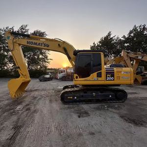 Excavatrice sur chenilles d'occasion Komatsu PC200, 20 tonnes, pelle hydraulique avec godet de 0,8 m³, machine de terrassement - Product Image 3