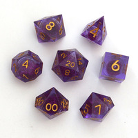 Set dadu inti cair Resin polihedral atas meja D & D jumlah besar dapat disesuaikan dengan tepi tajam untuk bermain Game