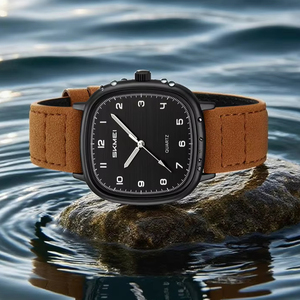 Montre à quartz pour homme avec grand cadran 2586, bracelet en cuir véritable, 3 aiguilles lumineuses, étanche, légère, montre-bracelet carrée - Product Image 3
