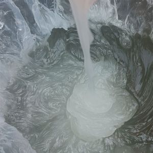 Avec le sulfate laurique SLES 70% CAS d'éther de sodium de prix usine: 68585 pour les détergents chimiques organiques de shampooing - Product Image 1