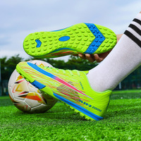 Chaussures de football unisexes à lacets pour terrain synthétique, avec empeigne synthétique résistante à la décoloration et couleur dégradée douce