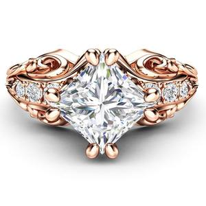 Anello Classico Traforato con Motivo Floreale in Tono Oro Rosa e Zirconi per Donne, Elegante Gioiello da Dito alla Moda - Product Image 1