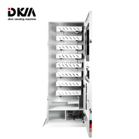 Distributeur automatique à écran tactile intelligent DKM avec lecteur de cartes pour articles de vente au détail Cigarettes Faux cils Produits de soins de la peau Carte à collectionner