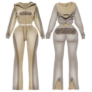 Tuta Sportiva da Donna Personalizzabile con Logo 2026, Stile Y2k Autunnale, Felpa con Zip e Pantaloni a Zampa, Completo Due Pezzi Slim Fit - Product Image 1