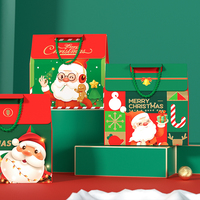Sacs cadeaux de Noël de luxe recyclables avec laminage mat et revêtement UV gaufré, lot de 50 pièces en gros pour la décoration de fête