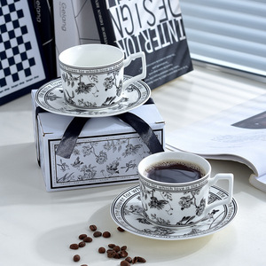 ชุดแก้วกาแฟเซรามิกลมขนาดเล็กใส่ในฤดูร้อนจานรองถ้วยชา<span class=keywords><strong>กาแฟ</strong></span>ที่มีมูลค่าสูงจานชาม่วงคู่ที่สมบูรณ์แบบสำหรับใส่น้ำชายามบ่าย - Product Image 3