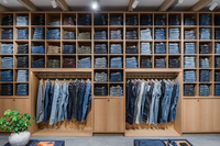 Vêtements pour hommes Décoration de magasin Fournitures de boutique Présentoir à vêtements Jeans Présentoir de magasin de détail
