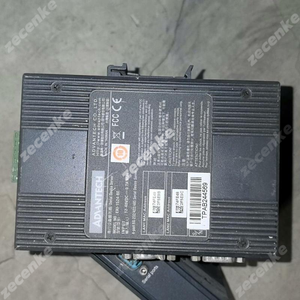 Miniordenador Industrial sin Ventilador Advantech <span class=keywords><strong>ARK</strong></span>-1220F con Intel Atom E3940 QC SoC, Puertos GbE <span class=keywords><strong>COM</strong></span> y DIO Aislados, Montaje en Riel DIN - Product Image 5