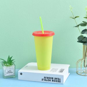 Nouvelle gourde créative d'été en plastique PP à changement de couleur avec paille - Product Image 2