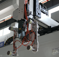 Robot linéaire à 5 axes, bras robotisé servo, conception de châssis robuste avec grande course, maniement flexible pour pièces automobiles complexes