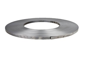 Bande de cerclage en acier galvanisé Z275 de 16 mm et 19 mm pour la fixation d'équipements lourds et la logistique d'entrepôt – Approvisionnement direct usine - Product Image 1