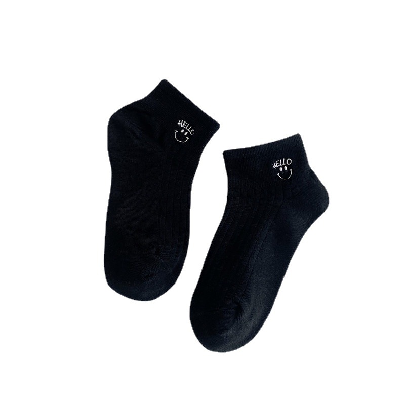 Wholesale high quality cute socks for lovely girls cotton funny women socks custom
