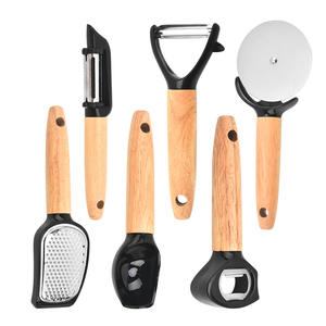 Yangjiang <span class=keywords><strong>Râpe</strong></span> en acier inoxydable de qualité d'approvisionnement direct d'usine avec manche en <span class=keywords><strong>bois</strong></span> de noyer Ustensiles de cuisine Gadgets de cuisine - Product Image 2