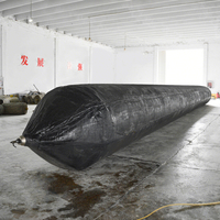 Prix d'usine Airbag de lancement de bateaux en caoutchouc naturel robuste et durable pour accostage maritime, mise en eau et levage en chantier naval