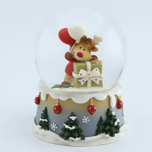 Manufacturers Direct Sales Snow Globe With Deer Resin Sculpture Water Balls