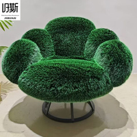 Fauteuil de luxe en peluche longue avec base pivotante à 360 degrés pour salon, chambre et aménagement d'aire de check-in pour influenceurs
