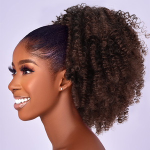 Extensions <span class=keywords><strong>de</strong></span> <span class=keywords><strong>cheveux</strong></span> <span class=keywords><strong>queue</strong></span> <span class=keywords><strong>de</strong></span> <span class=keywords><strong>cheval</strong></span> synthétiques courtes à cordon <span class=keywords><strong>de</strong></span> serrage, bouclées crépues afro volumineuses, en fibre haute température, petites boucles - Product Image 6